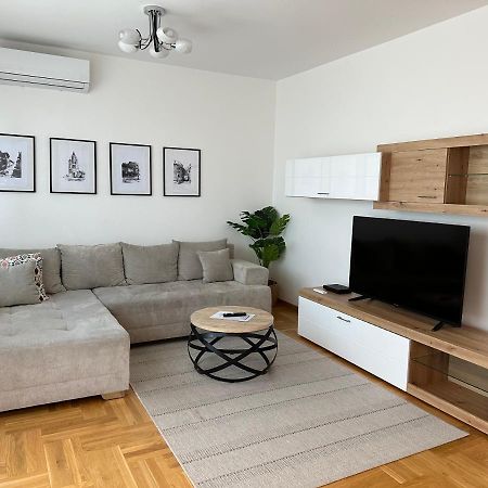 Apartment Aura Belgrad Exterior foto