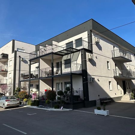 Apartment Aura Belgrad Exterior foto