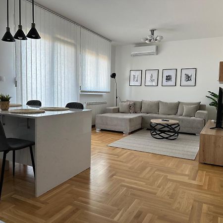 Apartment Aura Belgrad Exterior foto